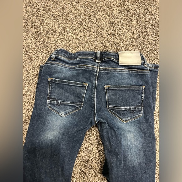 Size 9-10 year old mexx jeans - Picture 4 of 5